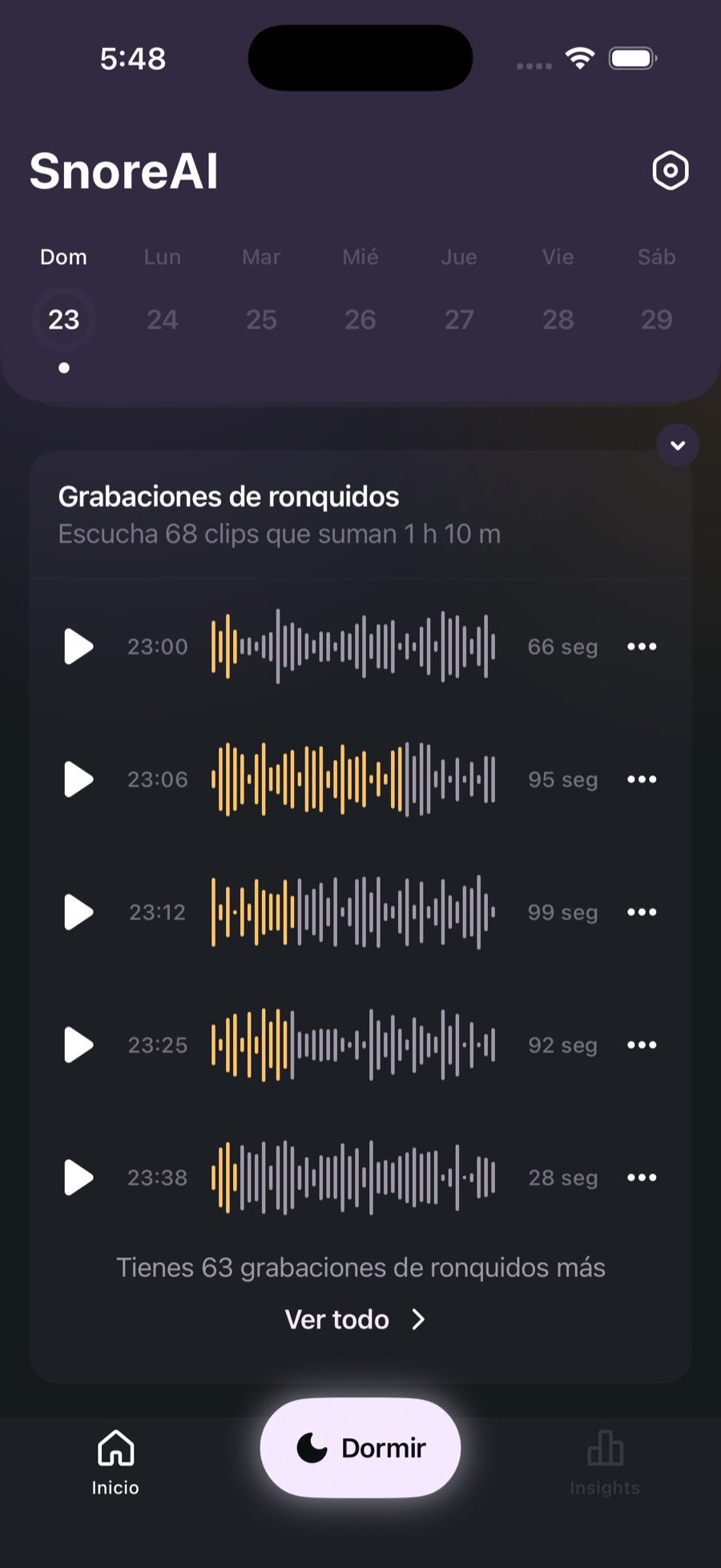 Pantalla del diario de SnoreAI con las grabaciones de ronquido de la noche